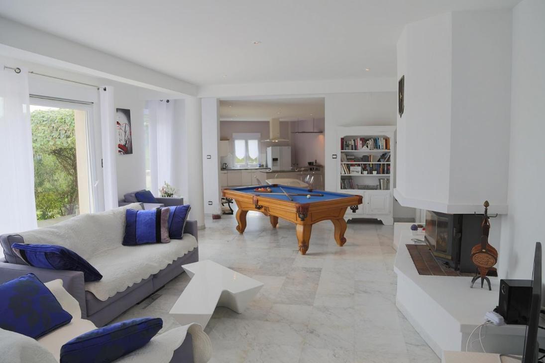Elegante Villa De 180M3 Avec La Superbe Vue Connaux Dış mekan fotoğraf